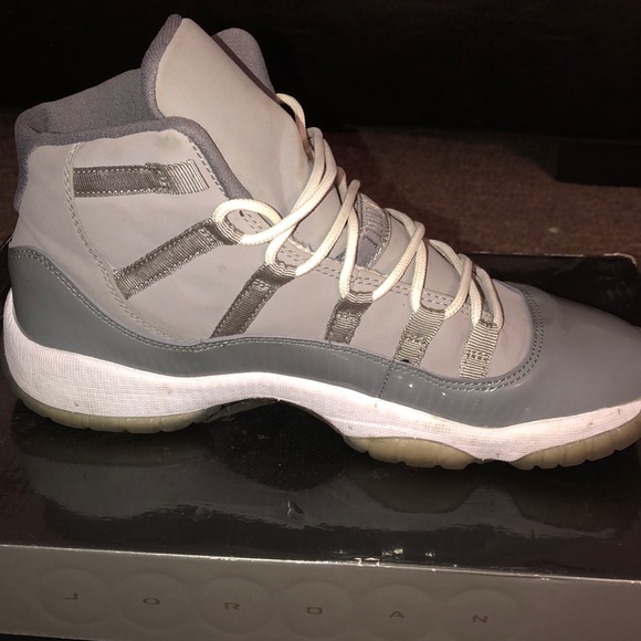 Air Jordan 11 - Cool Grey - Picture 2 of 4